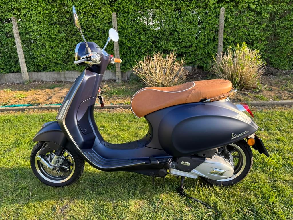Vespa Primavera S 125 in nieuwstaat !!, Fietsen en Brommers, Scooters | Vespa, Ophalen, Overige modellen, 125 cc, Zo goed als nieuw