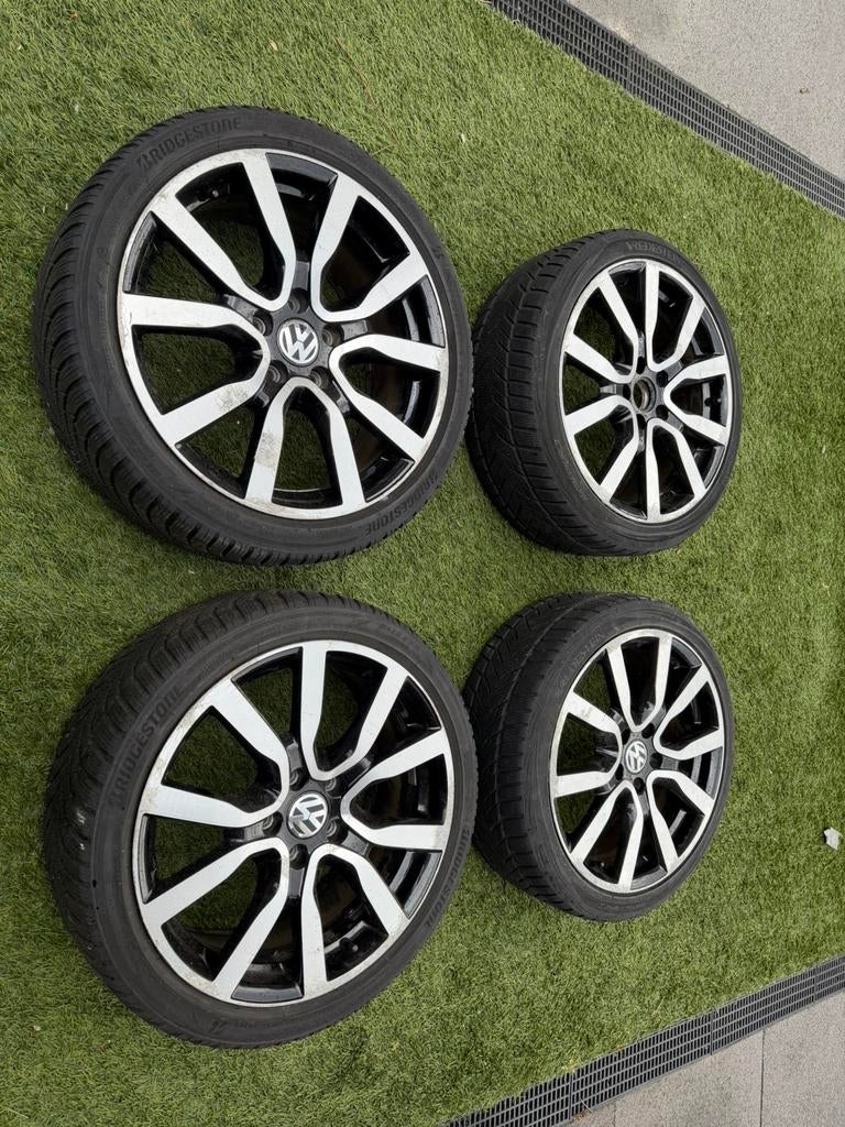 18 originele Golf 7 velgenset type SERRON met winterbanden, Autos : Pièces & Accessoires, Pneus & Jantes, Pneus hiver, Véhicule de tourisme