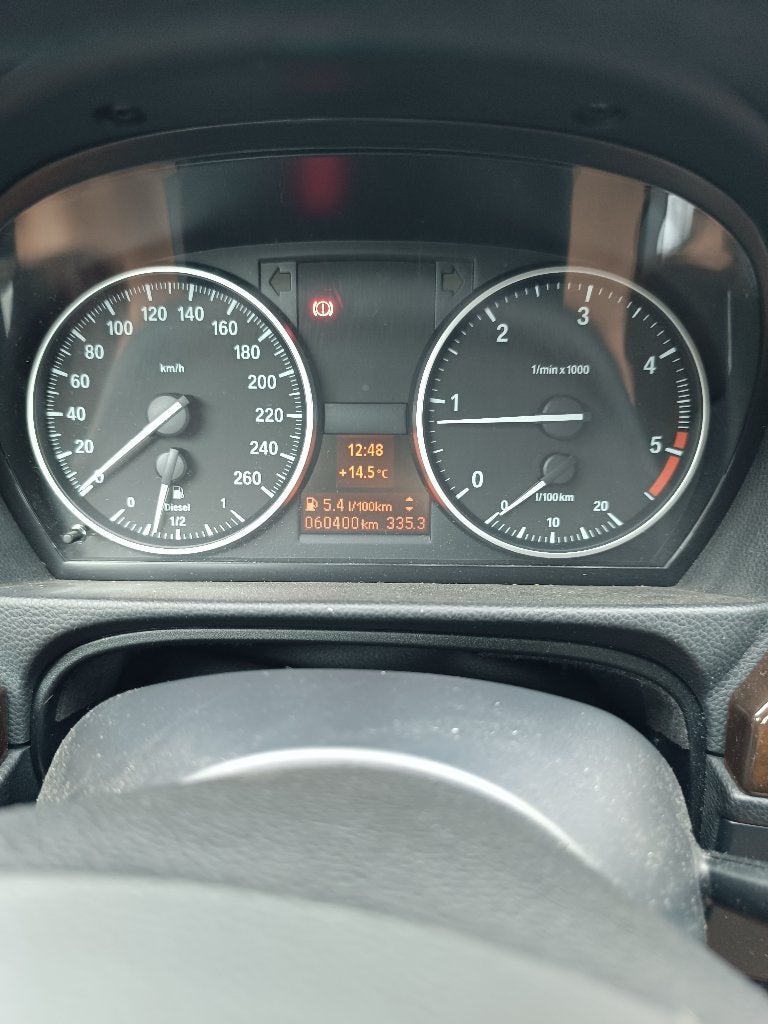E92 320d 120 kw 64000 kms 2009, Autos, Cuir, Euro 5, Boîte manuelle, Autres couleurs