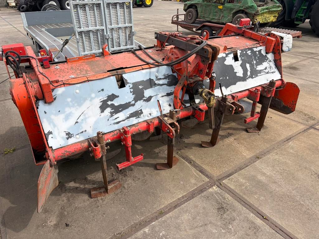 Farmax spitmachine, Zakelijke goederen, Ophalen