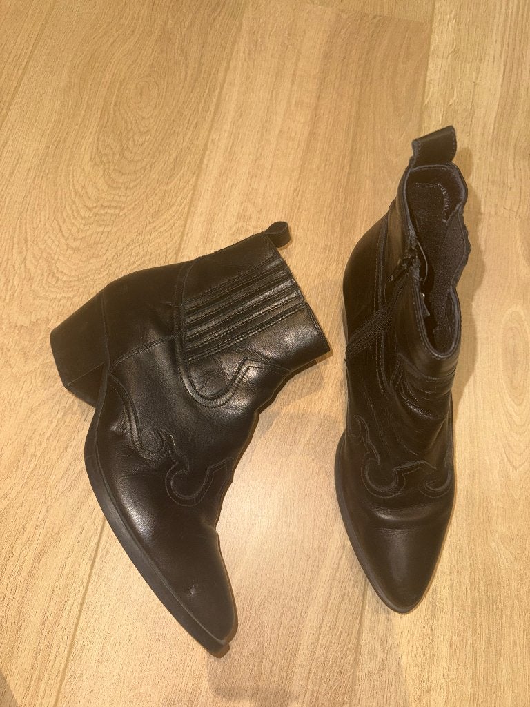 Bottine CKS noir, Enlèvement ou Envoi, Comme neuf, Boots et Botinnes, Noir