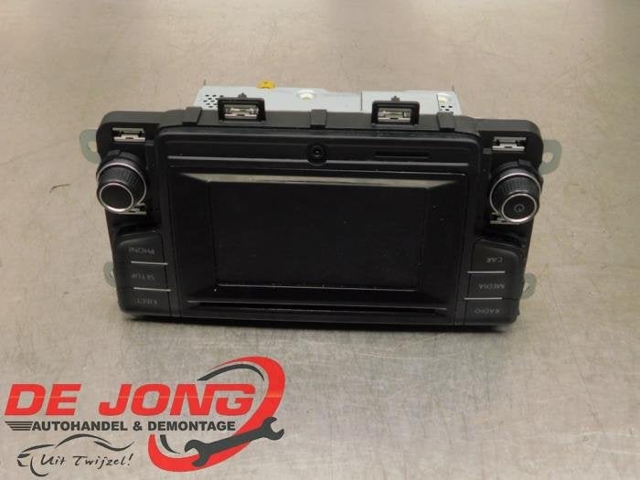 Radio van een Volkswagen Polo, Gebruikt, -, Volkswagen, -