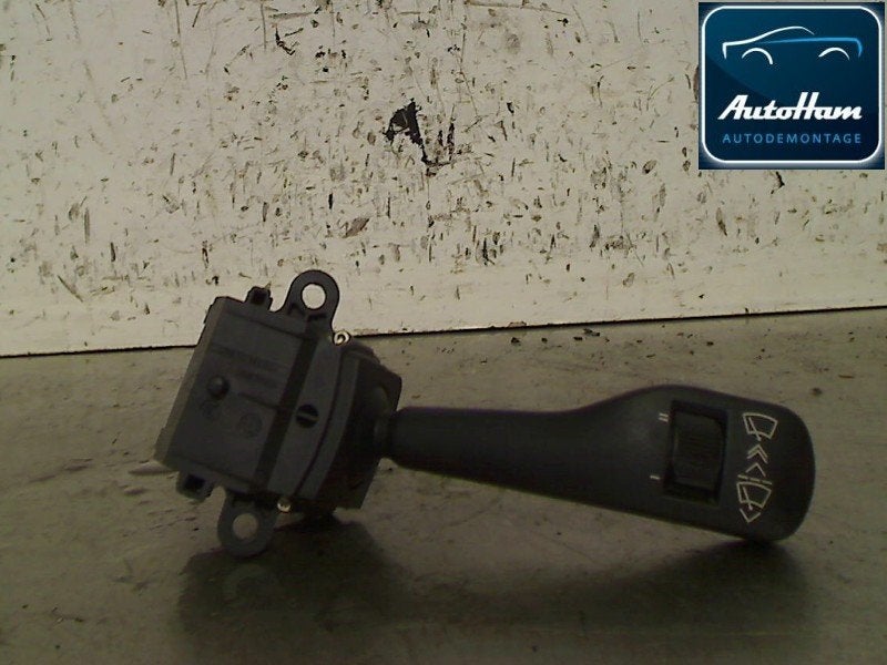 COMMODO ESSUIE-GLACE BMW 5 serie (E39) (|61318363664|), Utilisé, BMW, Petuelring 130
80809  München, DE, Bayerische Motoren Werke AG