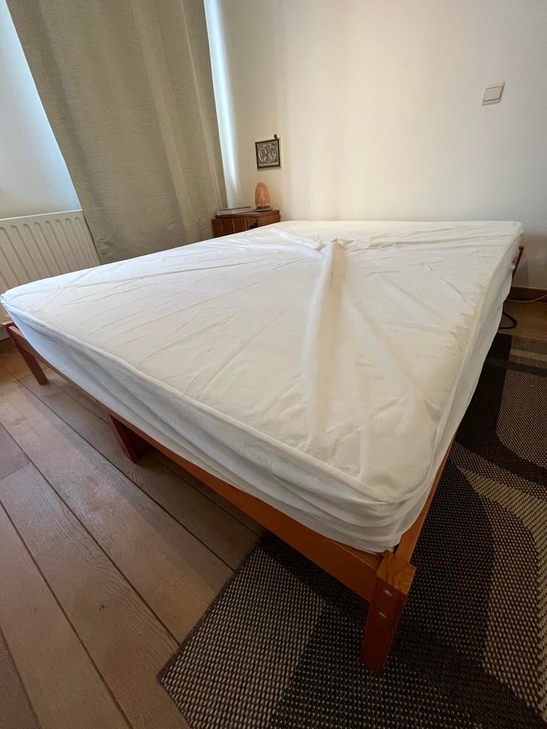 Matelas à lattes, Enlèvement, Comme neuf