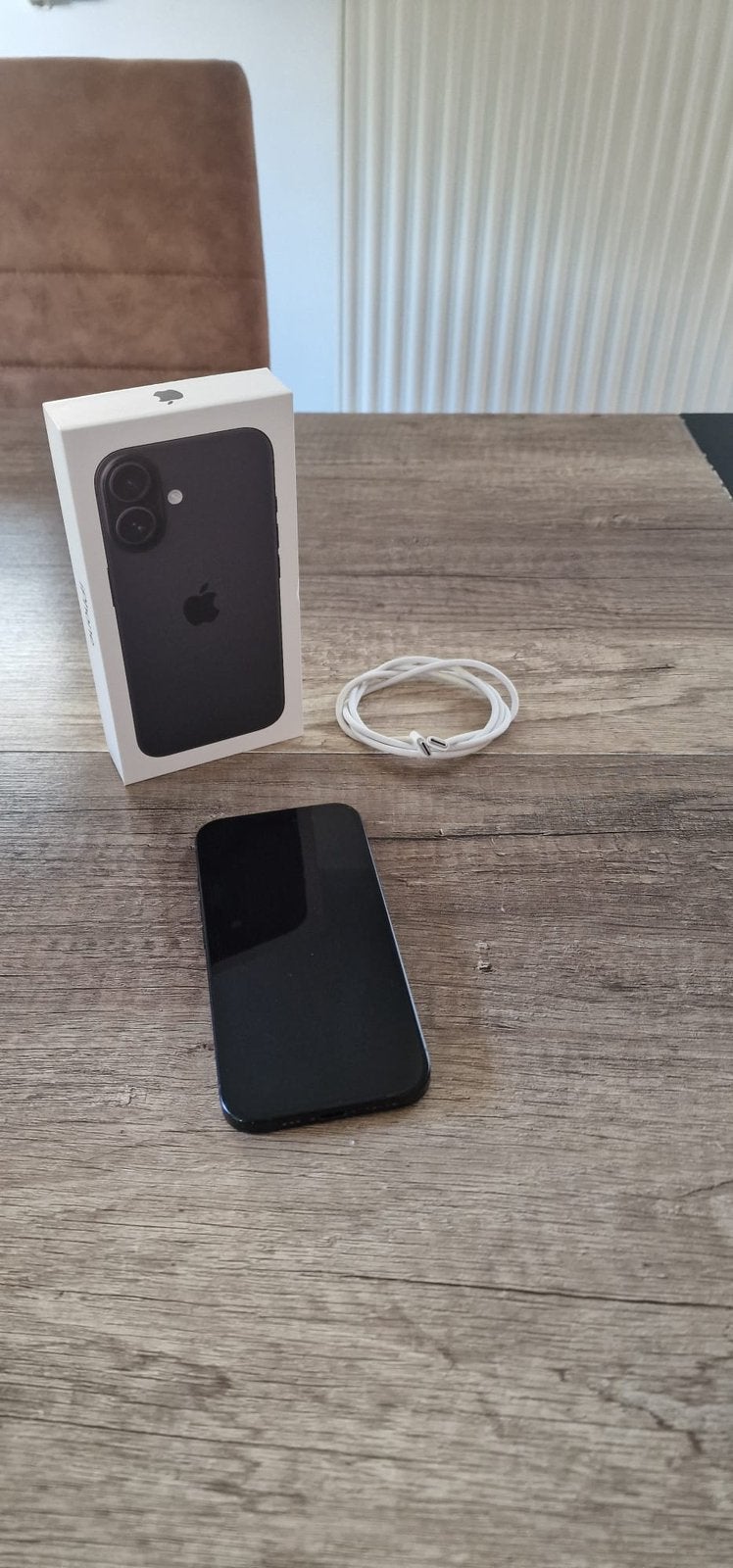 Iphone 16 + 1 jaar garantie, Telecommunicatie, 256 GB, 89 %, Zwart, IPhone 16