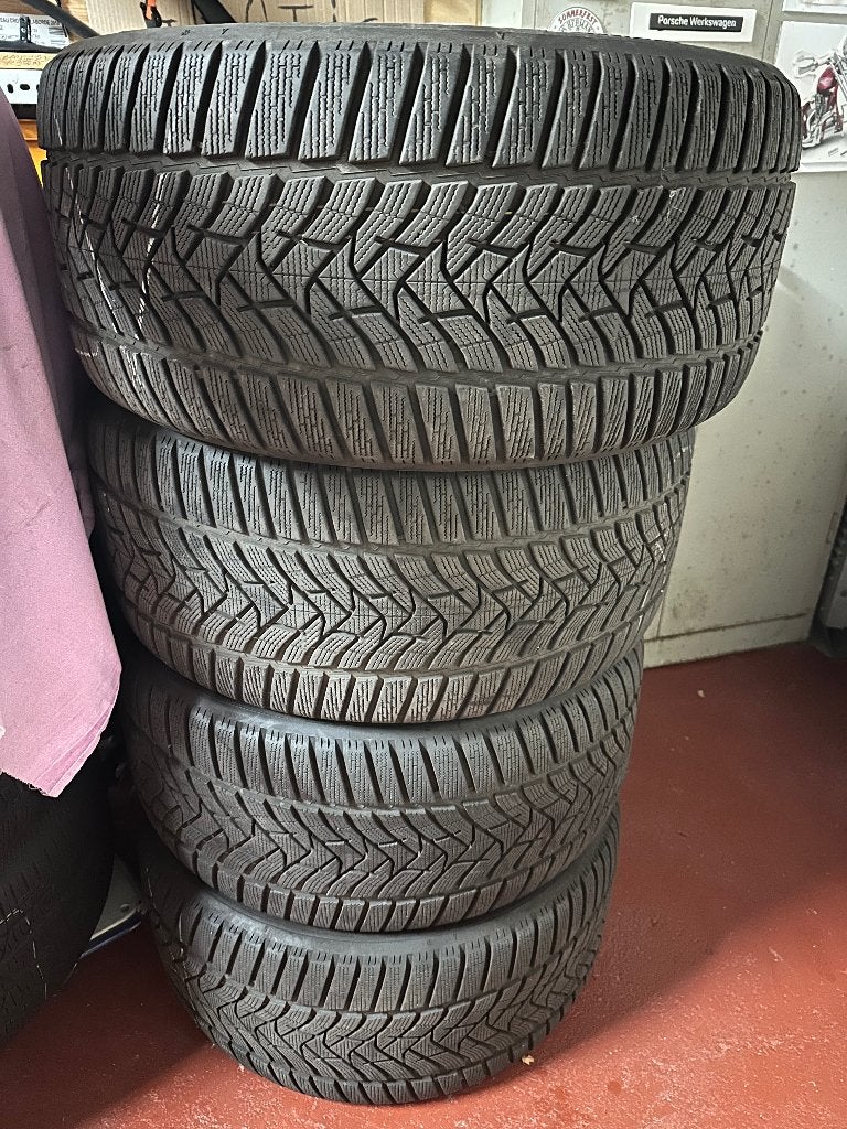 Dunlop wintersport 5 / 295/35/21 nieuw, Auto-onderdelen, Banden en Velgen, Ophalen, 295 mm, Nieuw, Band(en)