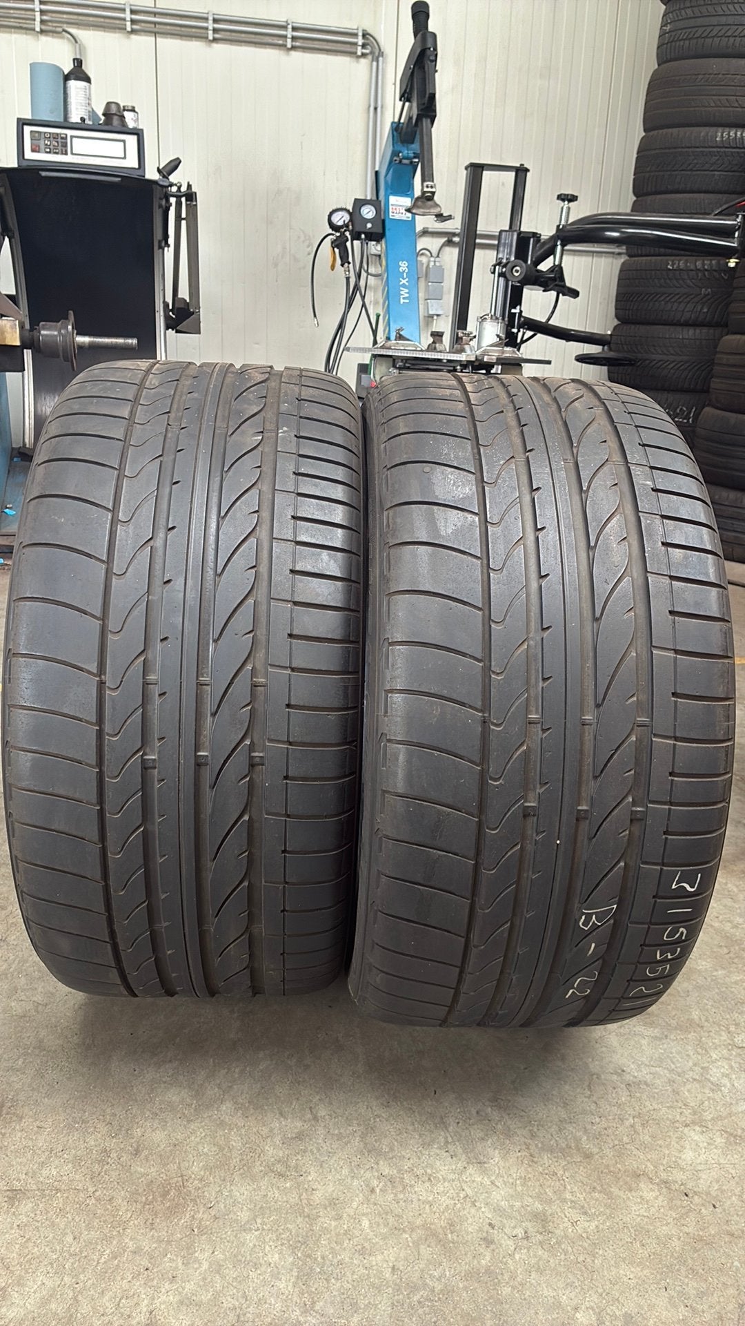 3153521 315/35/21 315/35R21 zomer runflat metk Bridgestone, Ophalen