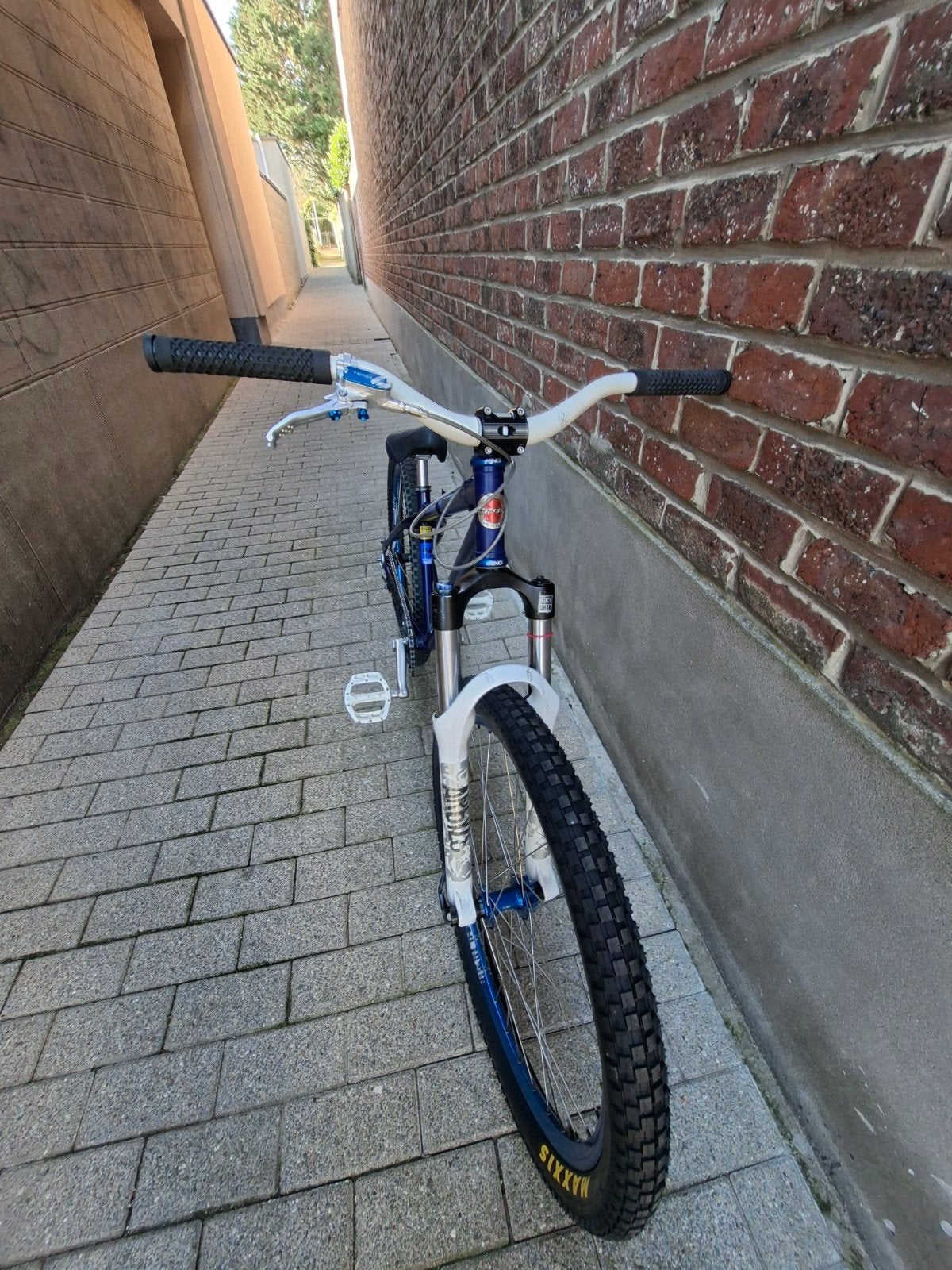 DMR Bikes Sidekick Dirt Jumper, Vélos & Vélomoteurs, Enlèvement