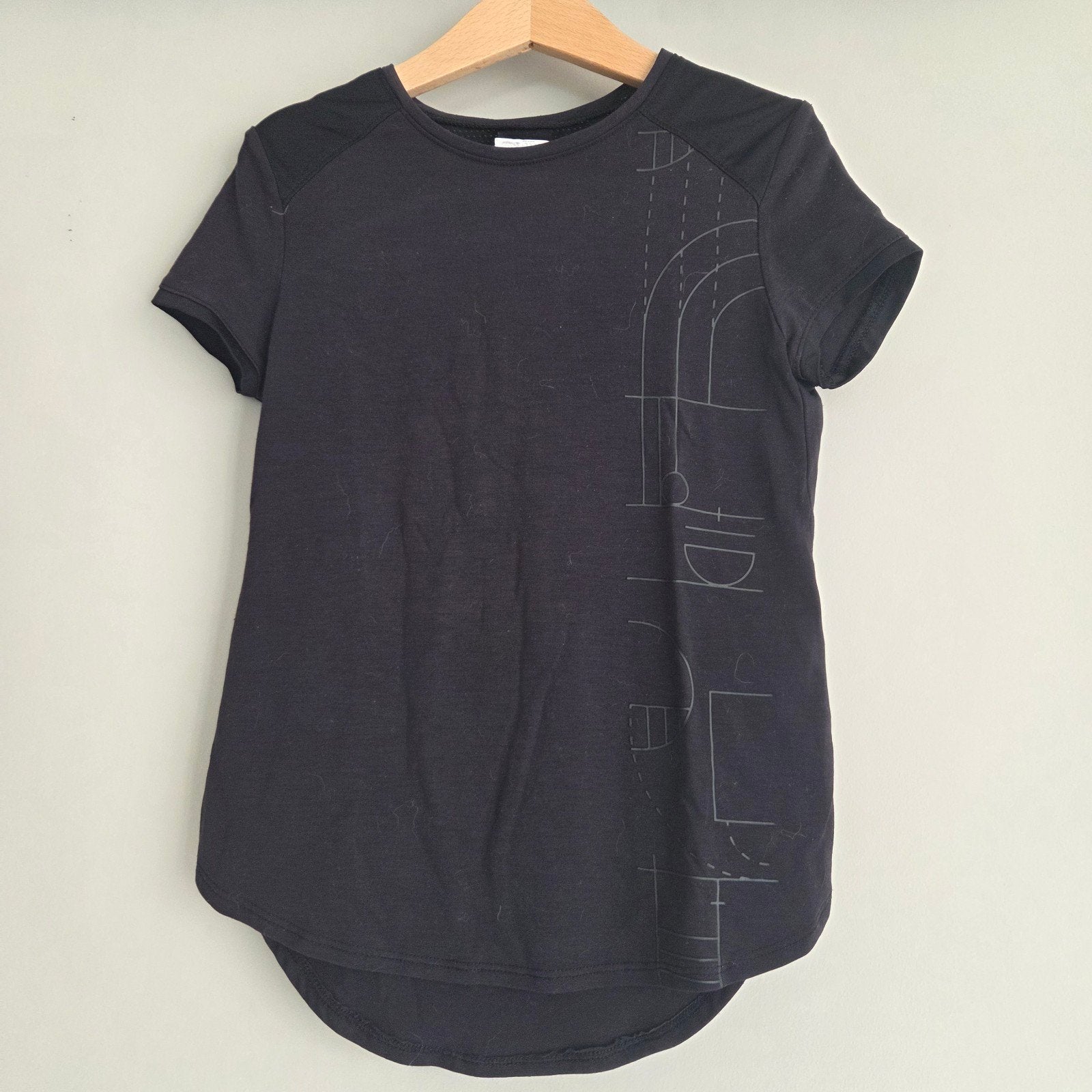 T-shirt  - 8/9 jaar - Decathlon, Kinderen en Baby's, Kinderkleding | Maat 128, Meisje, Ophalen of Verzenden, Zo goed als nieuw