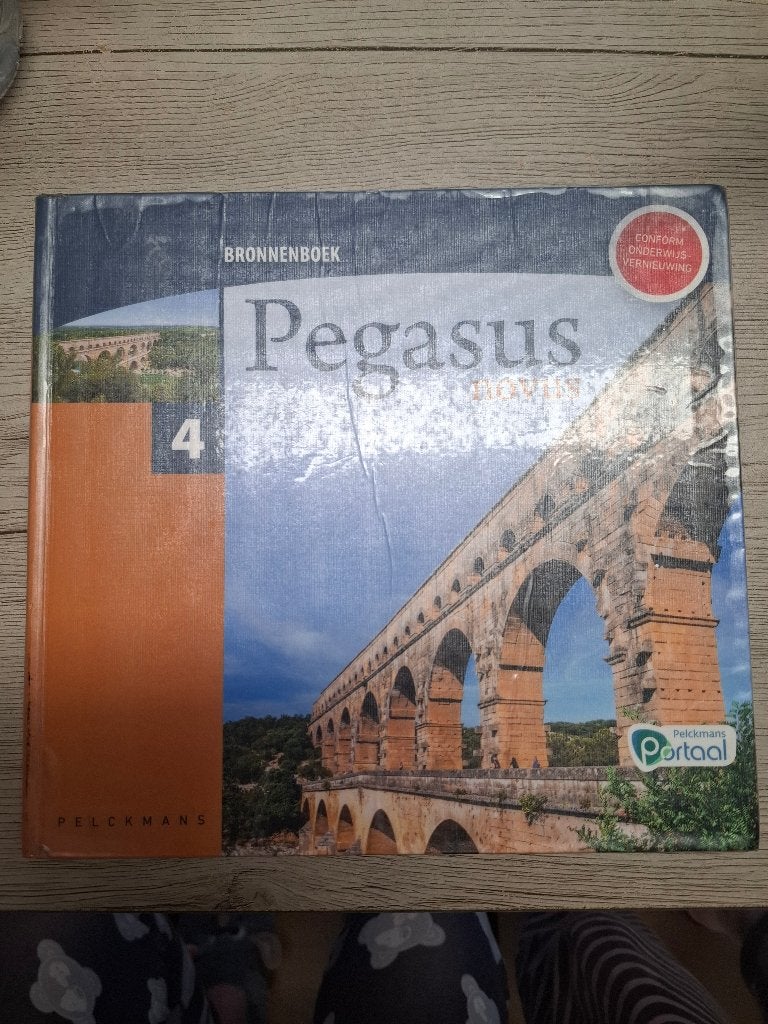 Pegasus novus 4 bronnenboek, Boeken, Schoolboeken, Gelezen, Pelckmans Portaal, Ophalen of Verzenden, Latijn