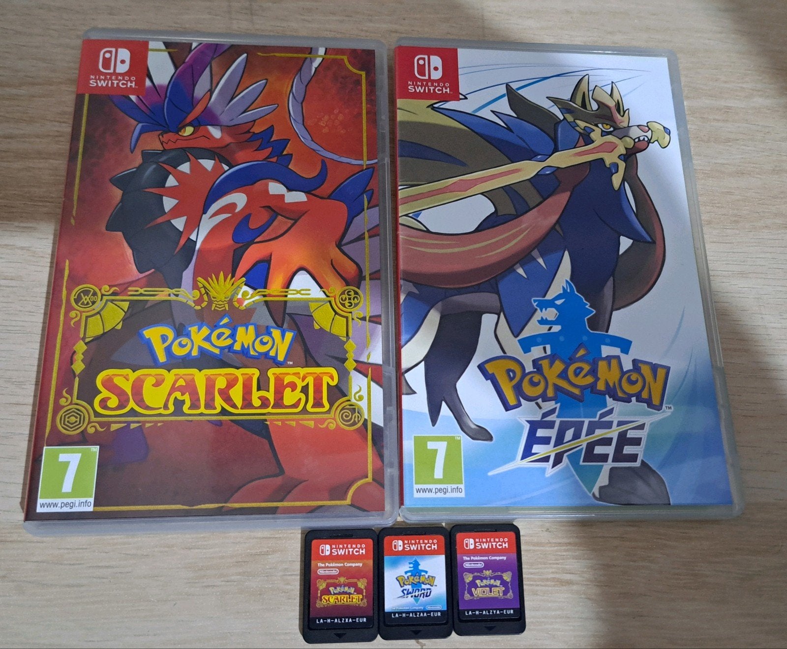 3 Pokemon Nintendo Switch Scarlet Purple Sword-spellen, Games en Spelcomputers, Ophalen of Verzenden, Zo goed als nieuw