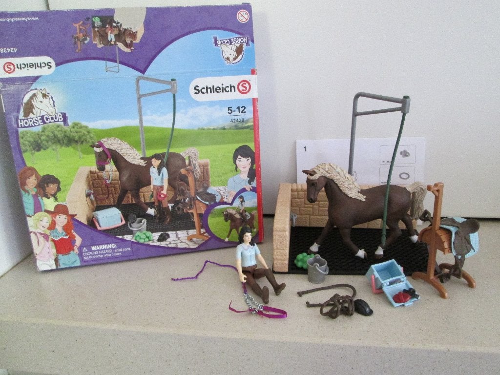 Schleich nr.42438 wasplaats in de paarden club, Ophalen of Verzenden, Zo goed als nieuw