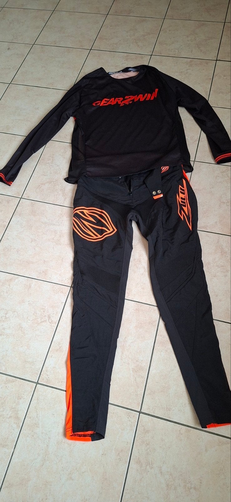 sport kleding bmx, Ophalen