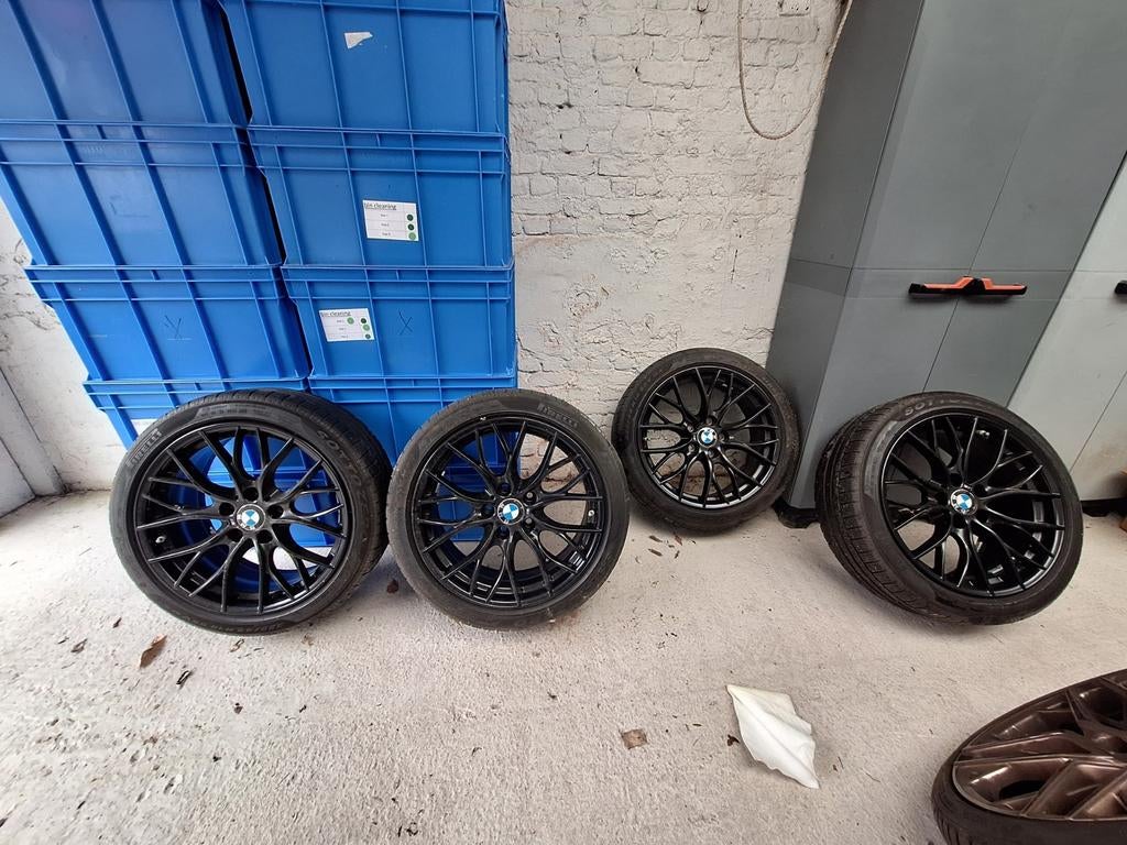 Jantes d'hiver avec pneus à roulage à plat de 18 pouces, Enlèvement, Pneu(s)