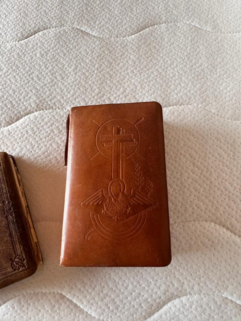 Gebedenboek in lederen hoes., Verzamelen, Ophalen, Zo goed als nieuw