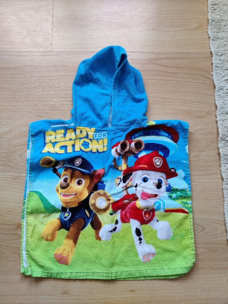 Badponcho's: Mickey mouse, dory en paw patrol, Enfants & Bébés, Maillots de bain pour enfants, Enlèvement ou Envoi, Utilisé, Garçon ou Fille