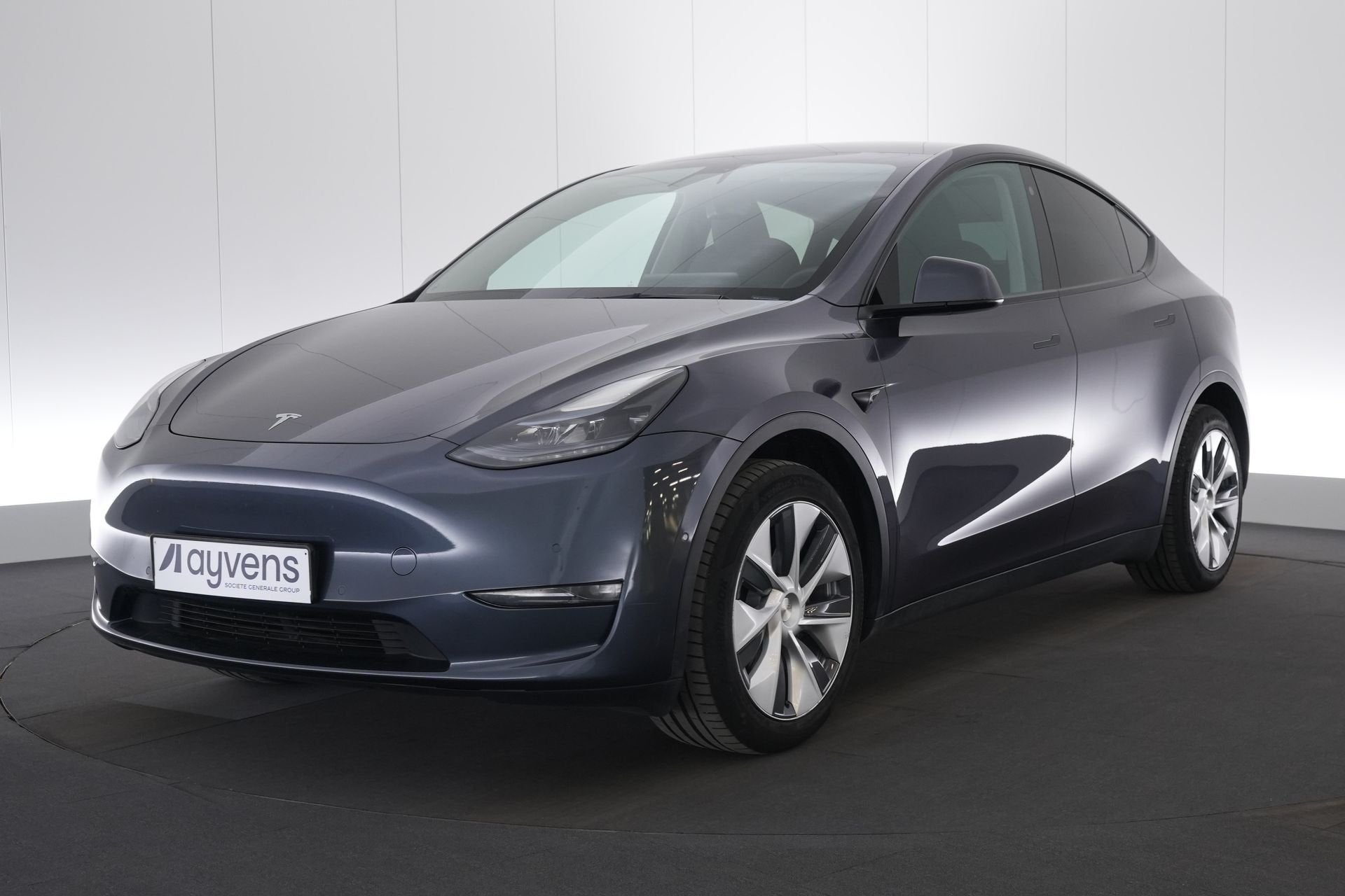 (2CMC527) TESLA MODEL Y, Autos, Argent ou Gris, Achat, Phares entièrement LED, Entreprise