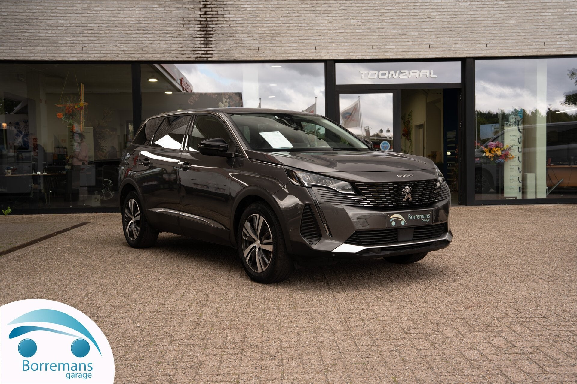 Peugeot 5008 ALLURE 7 PL/Bliss/Carplay/Camera/...., 1199 cc, 0 kg, 7 zetels, 130 pk