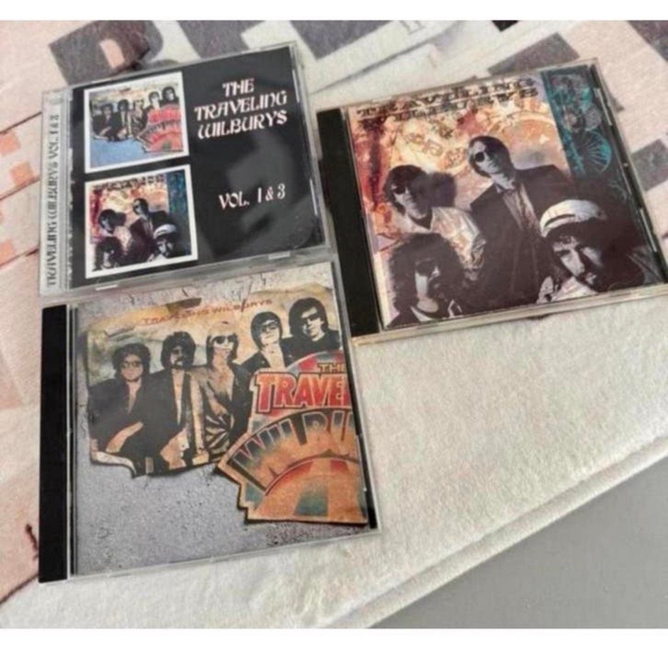 3 CD Les voyages de Wilburys 1, 2, volumes 1 et 3 originaux, Enlèvement ou Envoi, Comme neuf