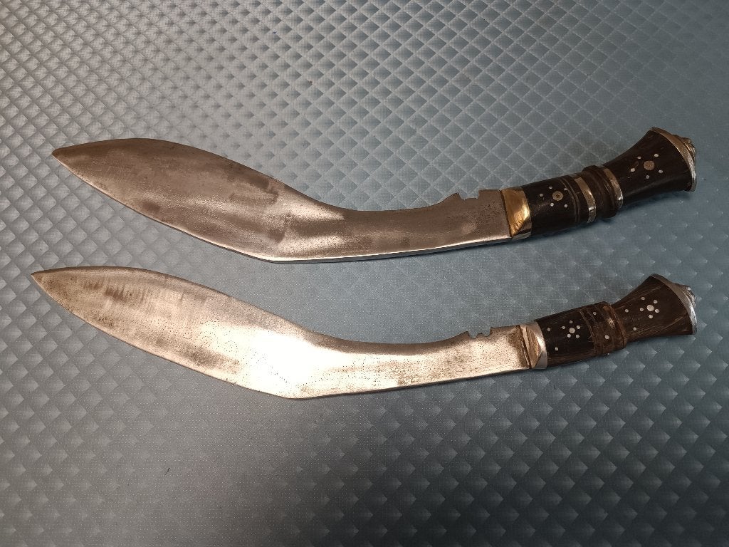 Kukri dolken, Verzamelen, Ophalen
