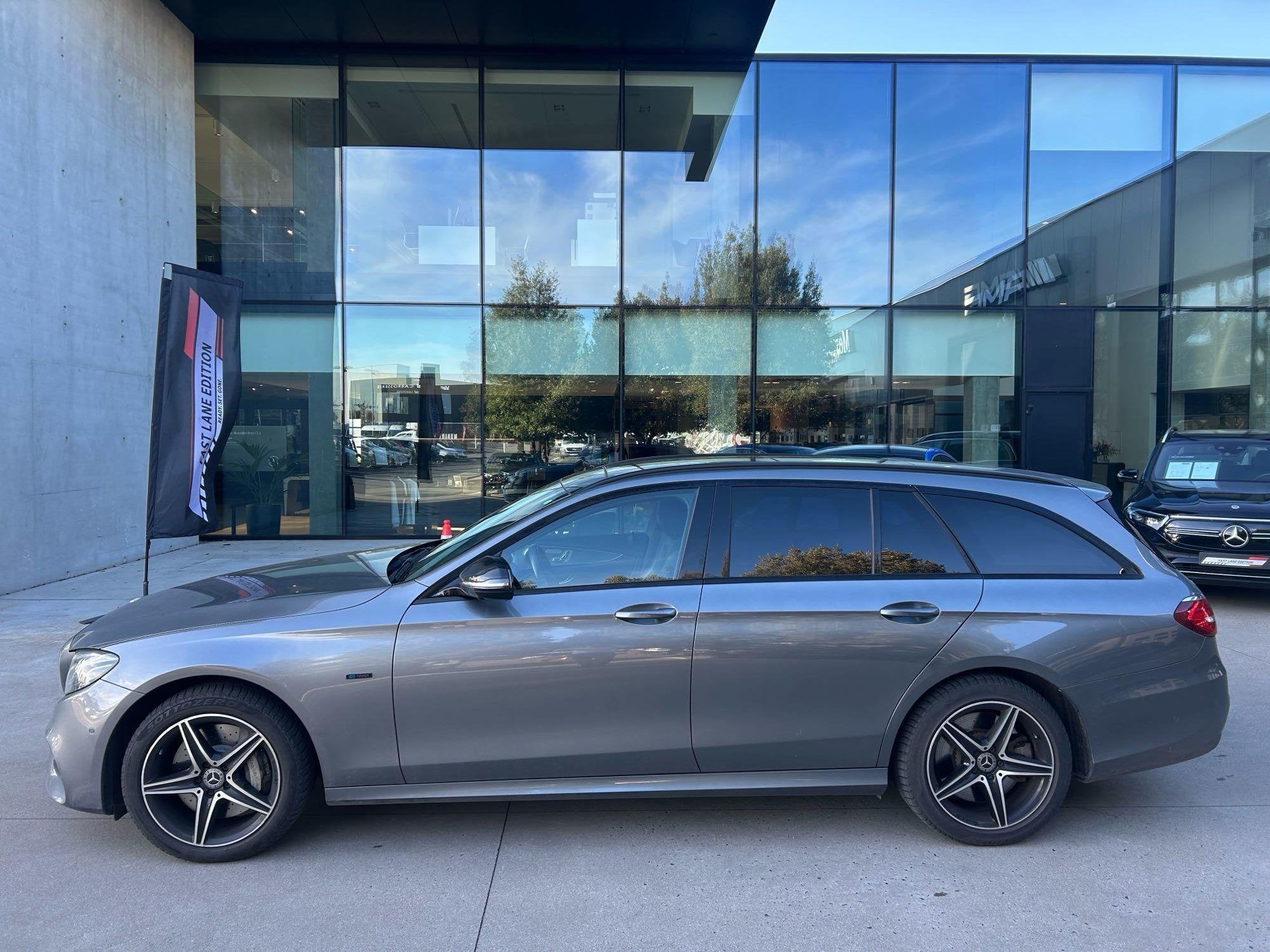 Mercedes-Benz E-Klasse 300 de AMG Line Break + NAPPA LEDER +, Autos, Argent ou Gris, 15 g/km, Entreprise, Electronic Stability Program (ESP)