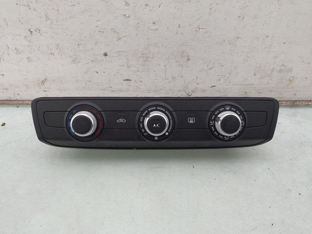 BEDIENINGSPANEEL VERWARMING Audi A3 Limousine (8VS / 8VM), Info@audi.de, Audi, Audi AG, Gebruikt