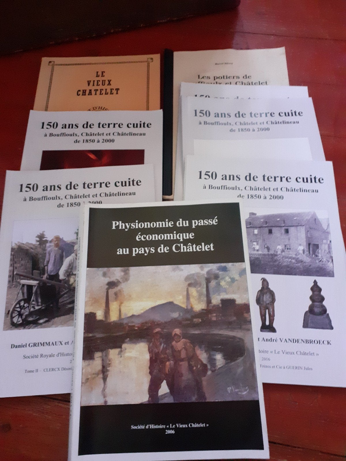 publication Vieux Châtelet, Livres, Histoire nationale, Enlèvement ou Envoi