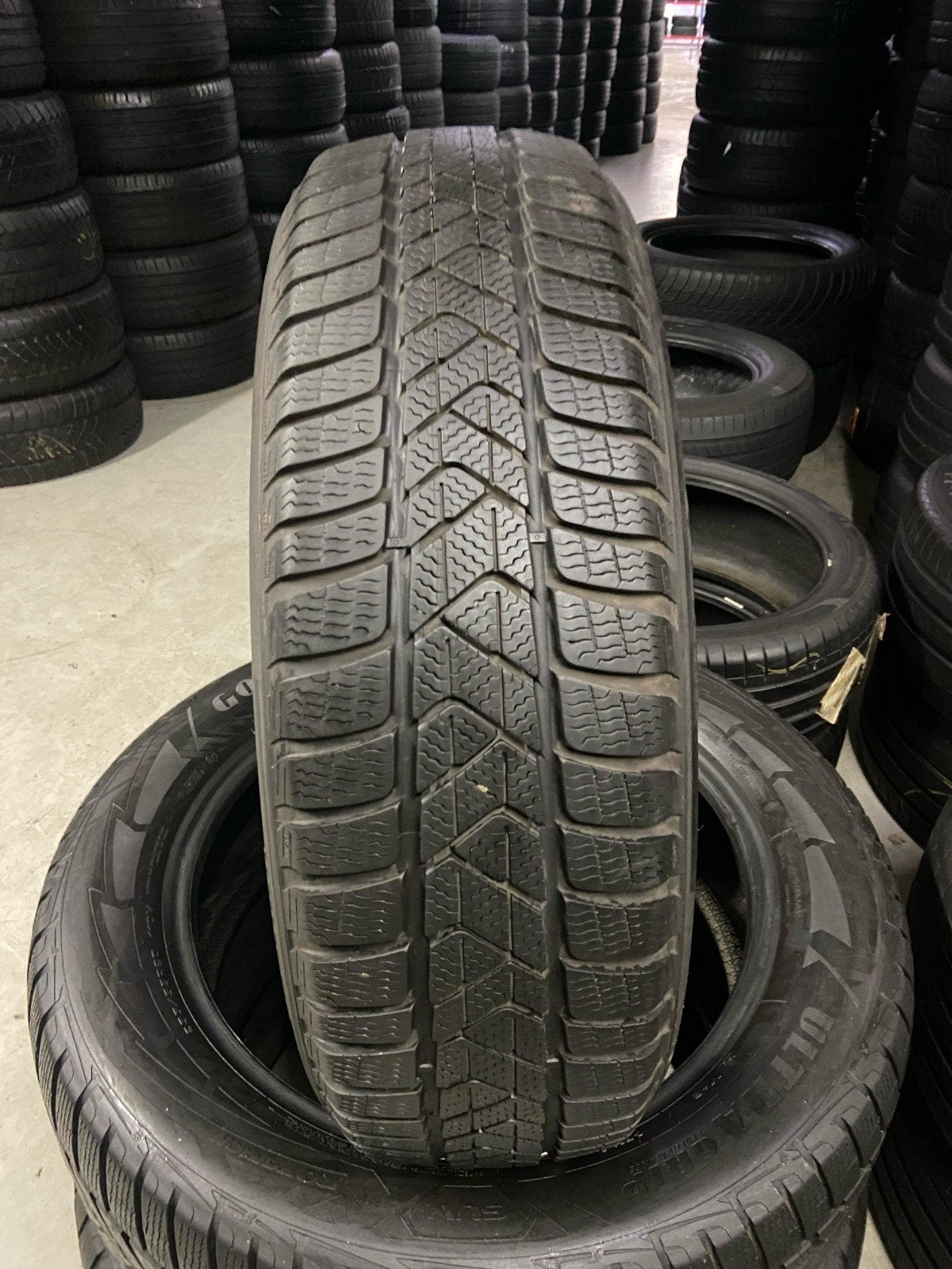 24545r20 245 45 r20 245/45/r20 pirelli avec montage, Enlèvement ou Envoi