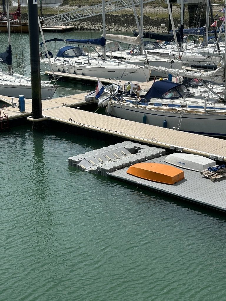 Base pour jet-ski/petit bateau, Sports nautiques & Bateaux, Enlèvement, Utilisé