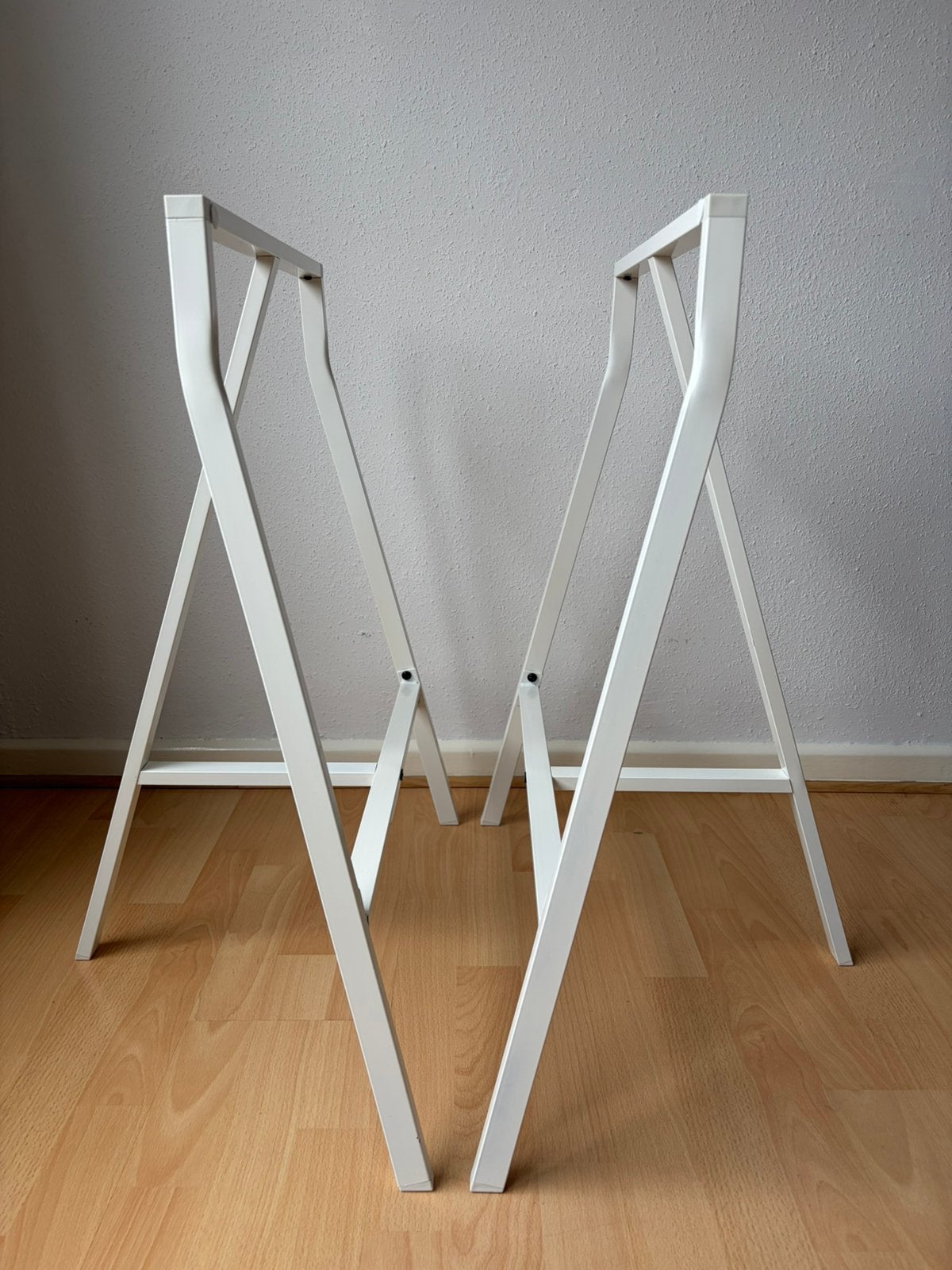 Witte schragen Ikea, Ophalen, Zo goed als nieuw