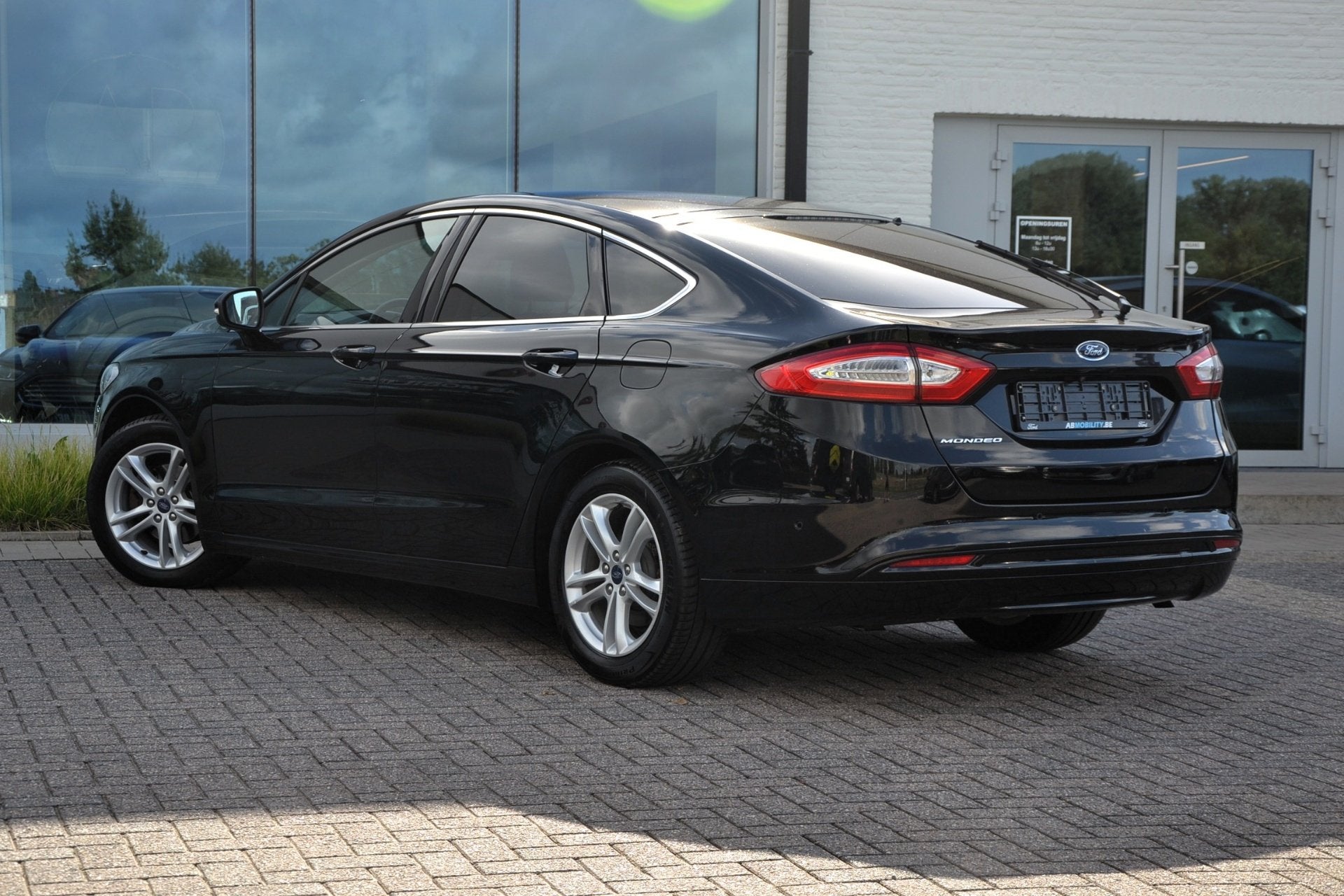 Ford Mondeo Titanium 1.5i Ecoboost AUTOMAAT (bj 2018), Auto's, Stof, Overige kleuren, Mondeo, 146 g/km