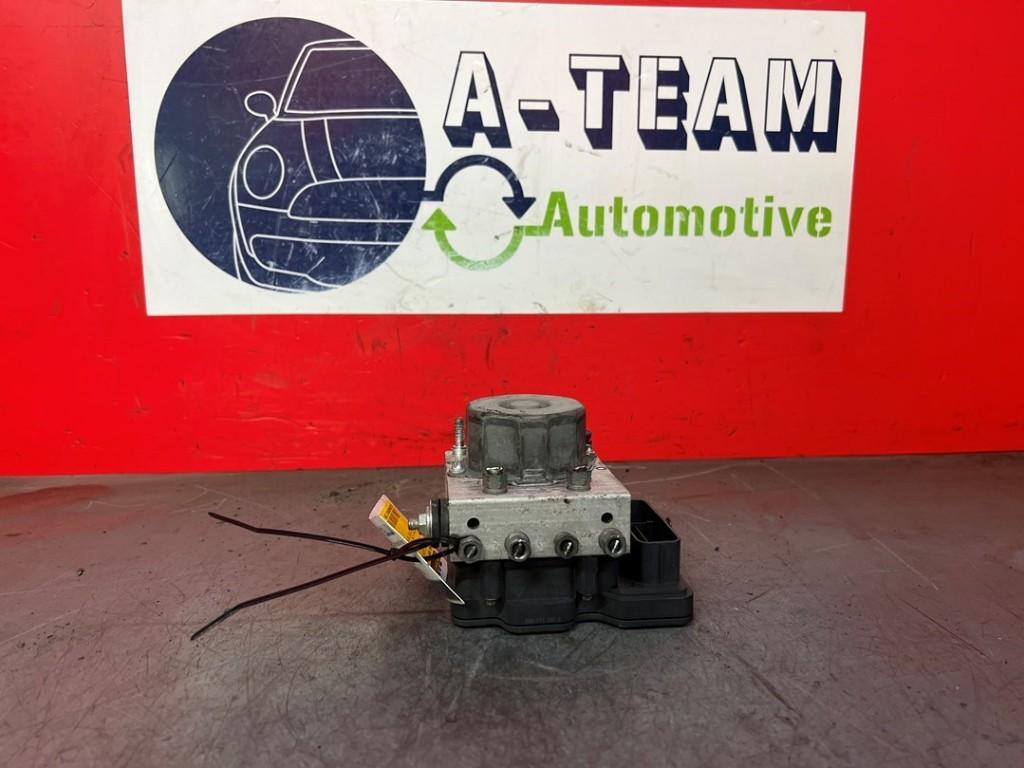 ABS POMP ABS Renault Clio IV (5R) (476607240R), Gebruikt, Renault