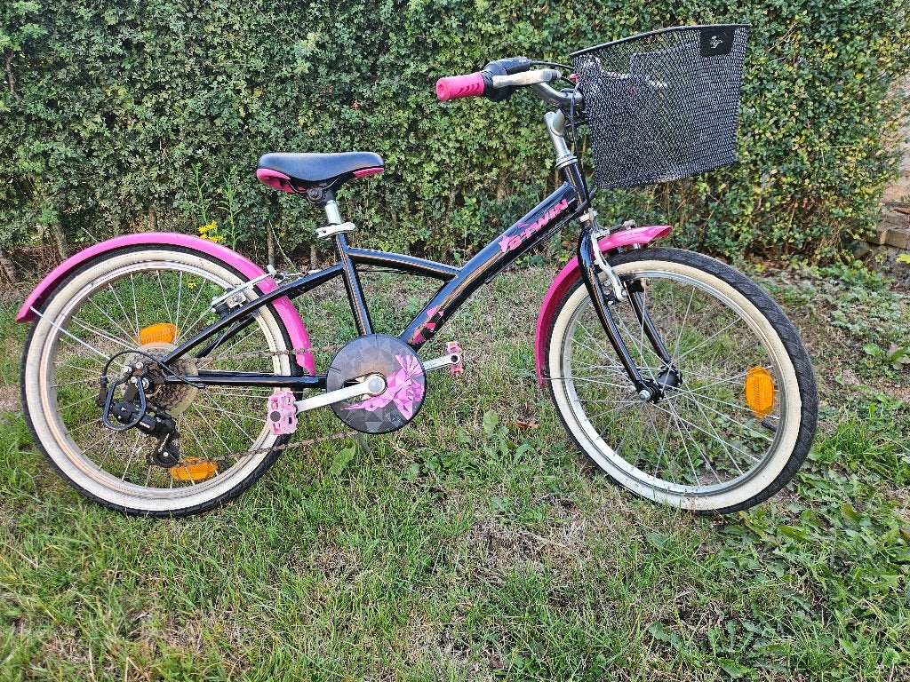 Fiets 20inch meisje bike, Fietsen en Brommers, Ophalen, Gebruikt, 20 inch of meer, B-TWIN