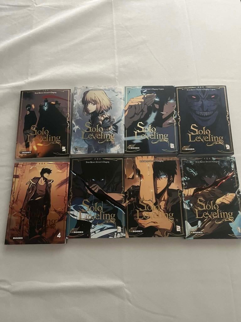 Solo leveling tome 1 à 8, Livres, BD | Comics, Plusieurs comics, Enlèvement, Comme neuf, Autres régions
