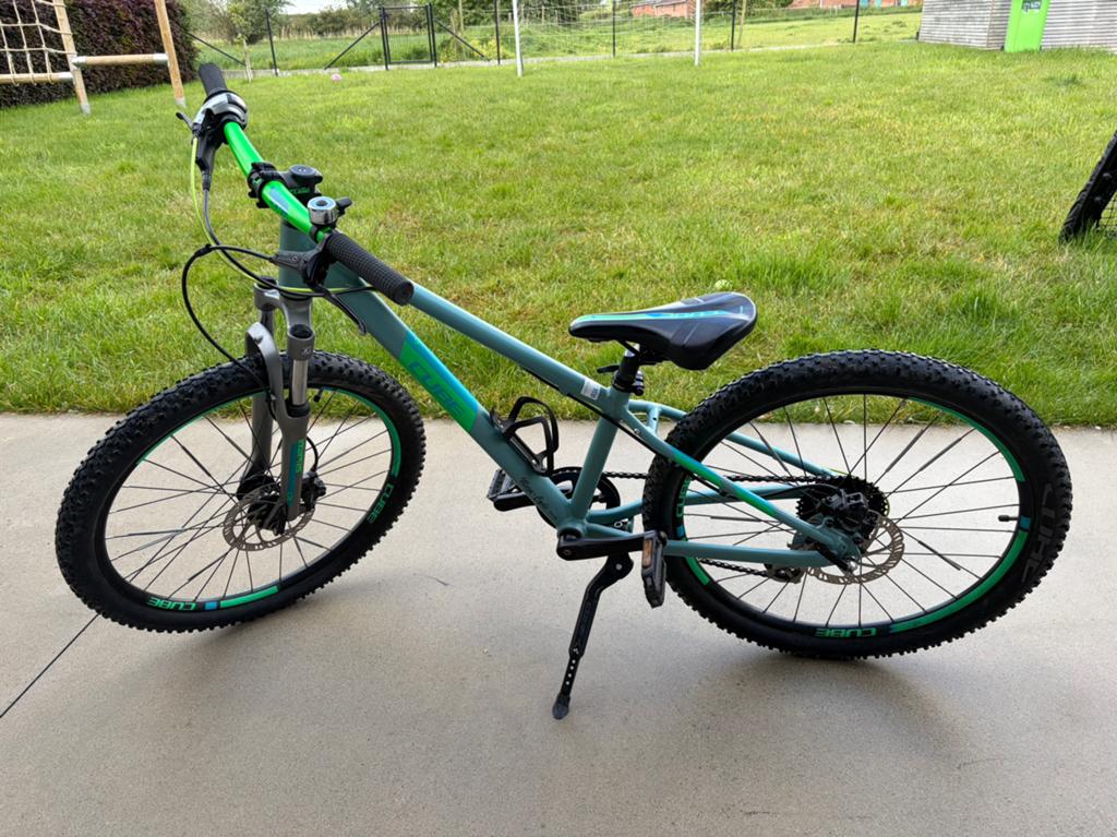 Kinderfiets Cube 24 inch, Fietsen en Brommers, Ophalen, Gebruikt, Schijfrem, 20 inch of meer