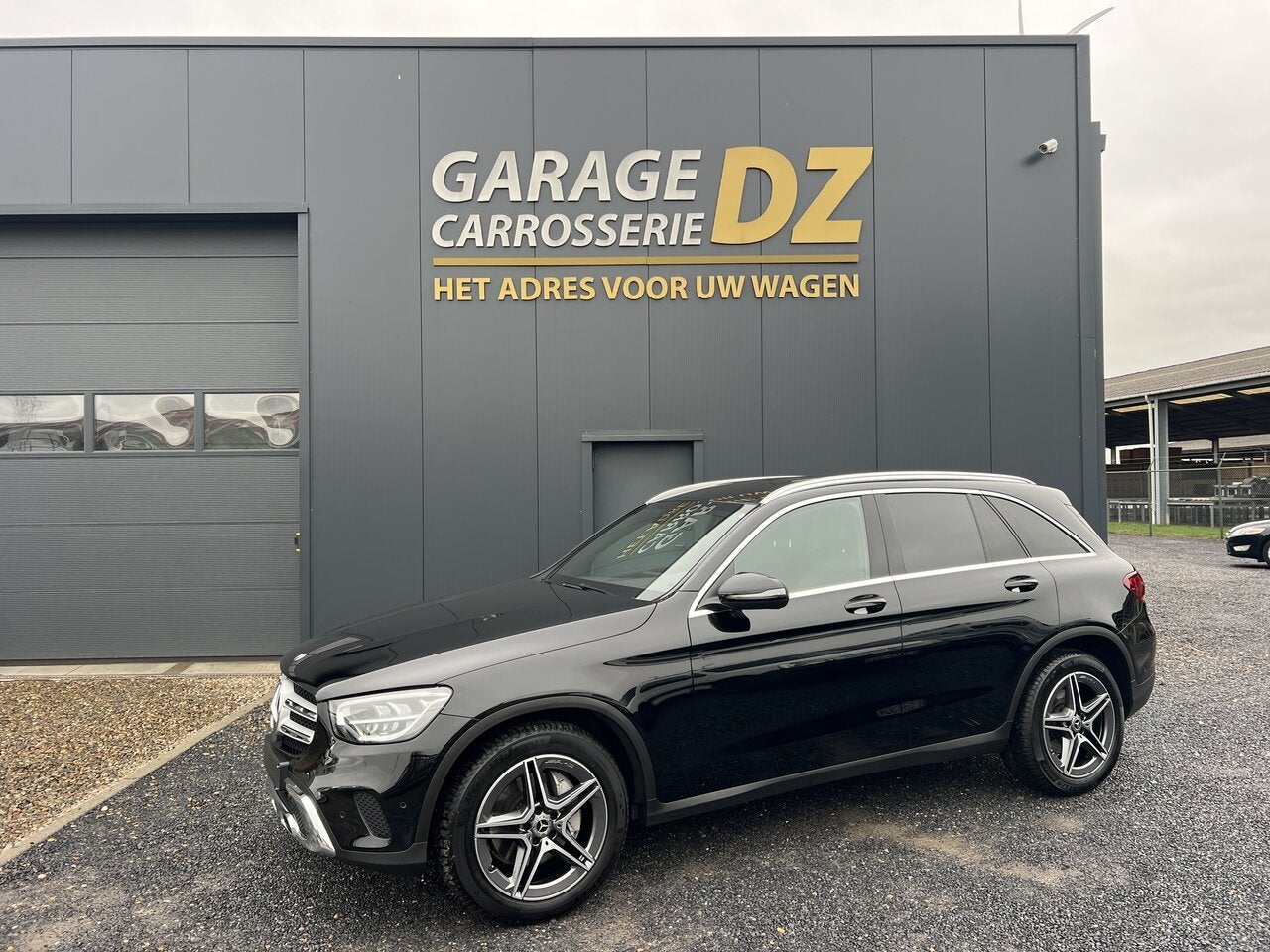 Mercedes-Benz GLC 300 2.0 300 4MATIC 9-TRONIC 5d 190kW, 259 pk, Parkeersensor, 4 cilinders, 0 kg