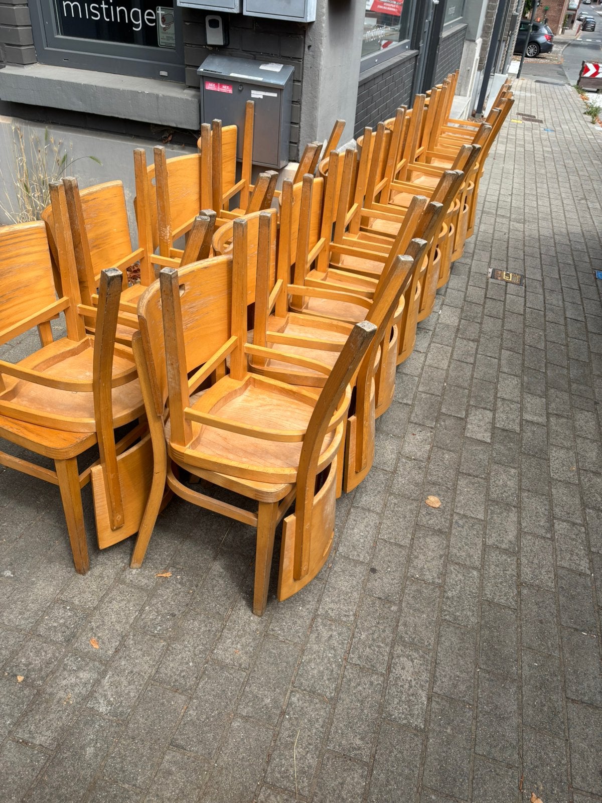 Lot de 48 chaises en bois, Maison & Meubles, Brun, Enlèvement, Bois, Cinq, Six Chaises ou plus