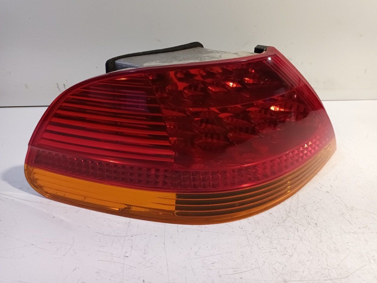 Achterlicht links buiten BMW 7 serie, Onderdelen@venauto.nl, Van der Ven Autorecycling B.V., Gebruikt, Ettenseweg 76, 4706 PB Roosendaal, The Netherlands