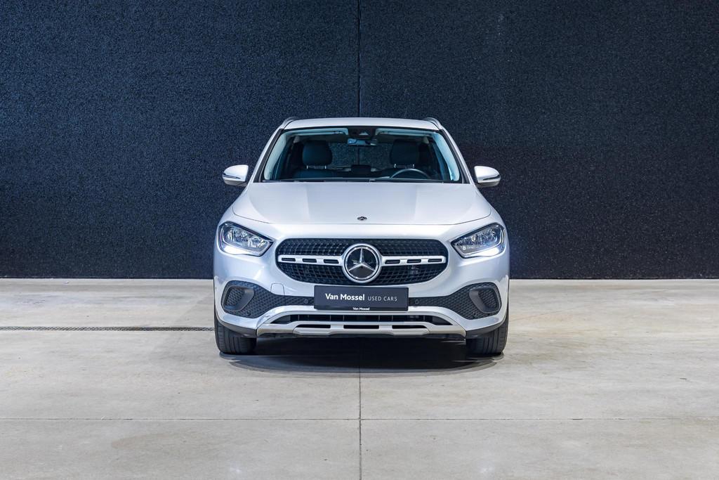 Mercedes-Benz GLA-klasse GLA 180 Business Solution NAVI | CA, Auto's, Stof, Gebruikt, 4 cilinders, 136 pk