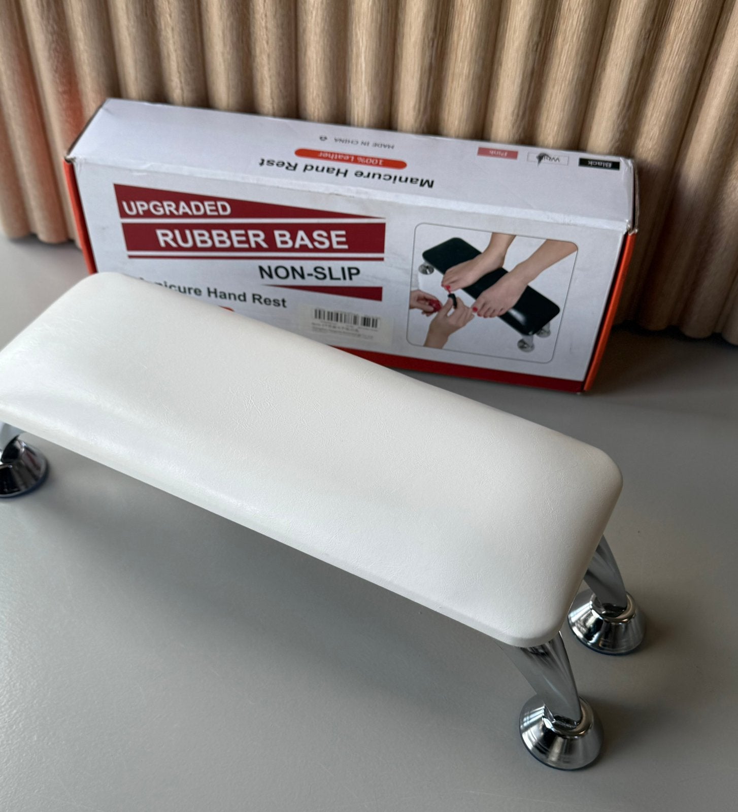 Handsteun voor manicure, Enlèvement