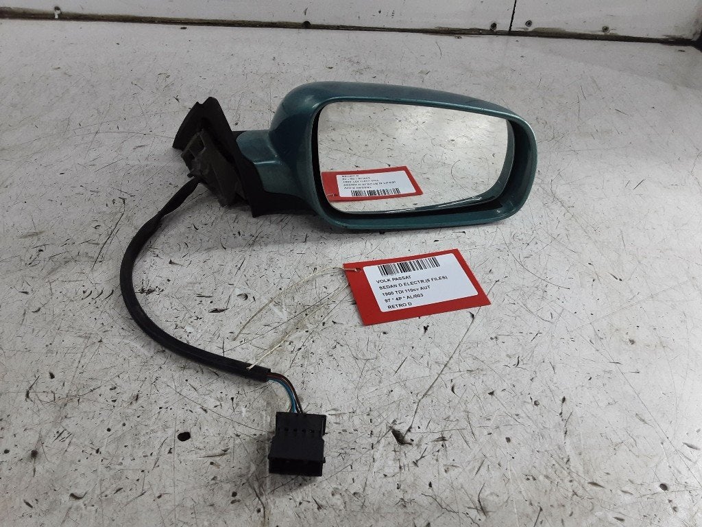 SPIEGEL RECHTS Volkswagen Passat (3B2) (01-1996/11-2000), Gebruikt, Volkswagen, Mevr. I. Hauben, Rue de l'Espoir 34 34
4030  GRIVEGNÉE, BE