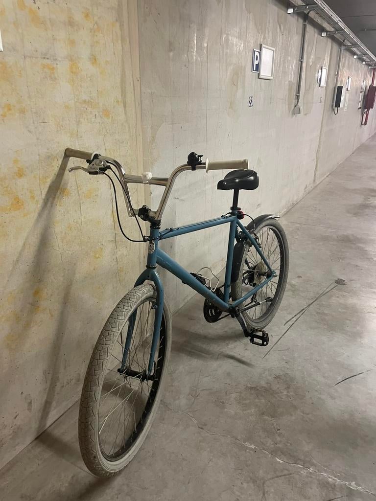 Wheeliebike jongensfiets blauw, Fietsen en Brommers, Fietsen | Heren | Herenfietsen, Overige merken, Gebruikt, Velgrem, Versnellingen