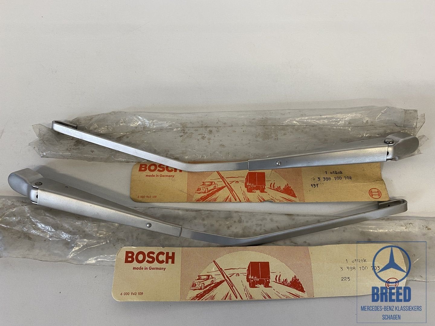 NOS ruitenwisserarm L+R voor Mercedes-Benz W108 W109, Auto-onderdelen, -, Nieuw, Ophalen of Verzenden, -