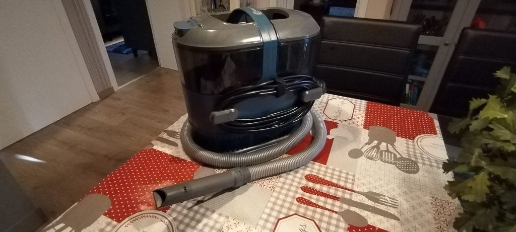 Aspirateur nettoyeur de tapis etc.., Electroménager, Aspirateurs, Autres marques, Comme neuf, Enlèvement, Convient aux tapis