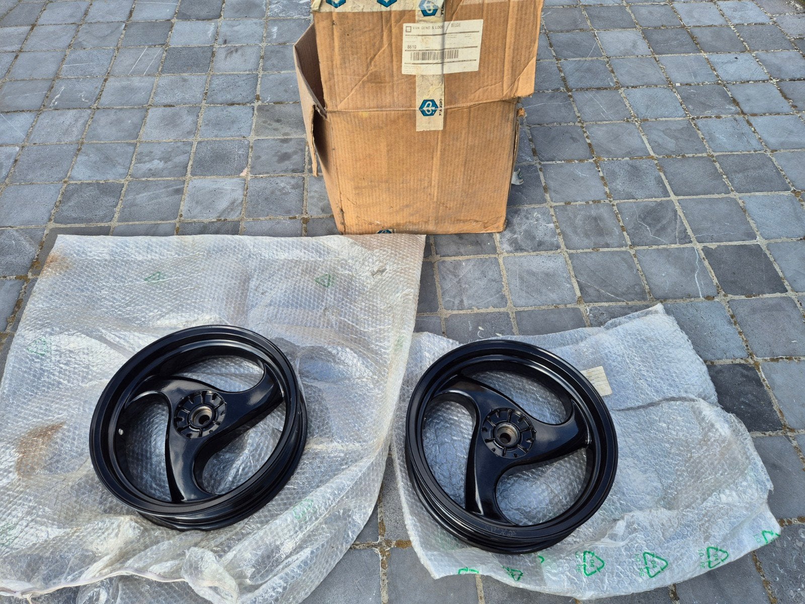 Piaggio Nrg/Ntt/ Storm 2x nos achtervelg 13 inch, Ophalen