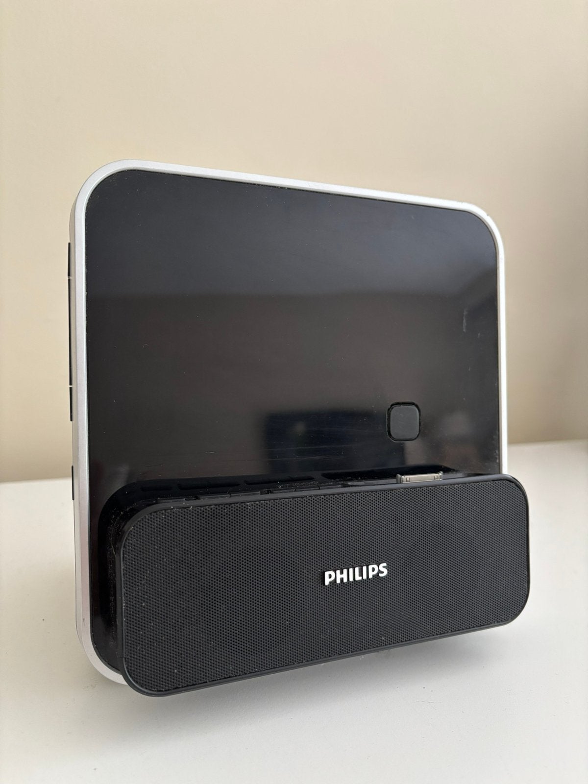 Reveil radio iphone, TV, Hi-fi & Vidéo, Enlèvement, Comme neuf