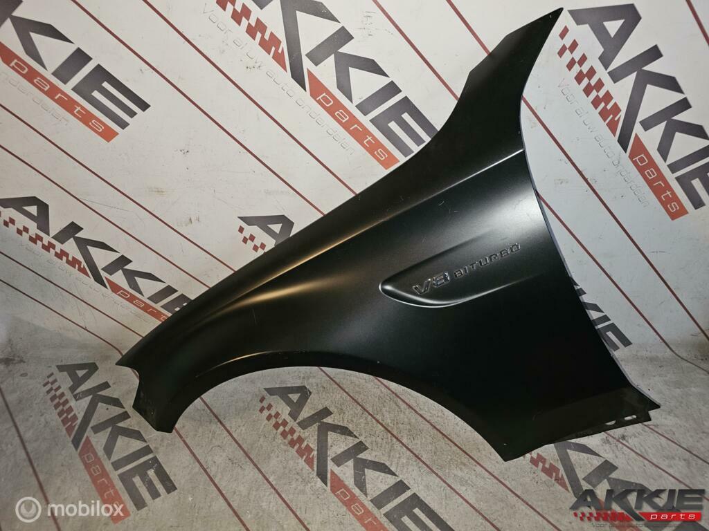 Mercedes C63 AMG spatbord links COUPE CABRIO A2058804101, Gebruikt, Mercedes-Benz, Ophalen of Verzenden, Mercedes-Benz