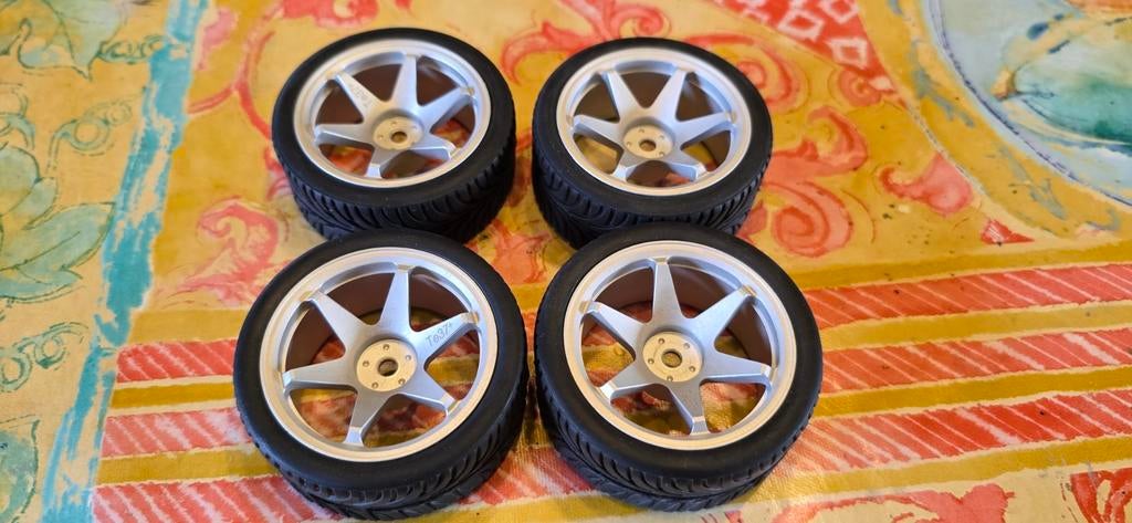 🔥🔥🔥Roues pour 1/10 piste🔥🔥🔥, Hobby & Loisirs créatifs, Modélisme | Voitures & Véhicules, Enlèvement ou Envoi, Neuf