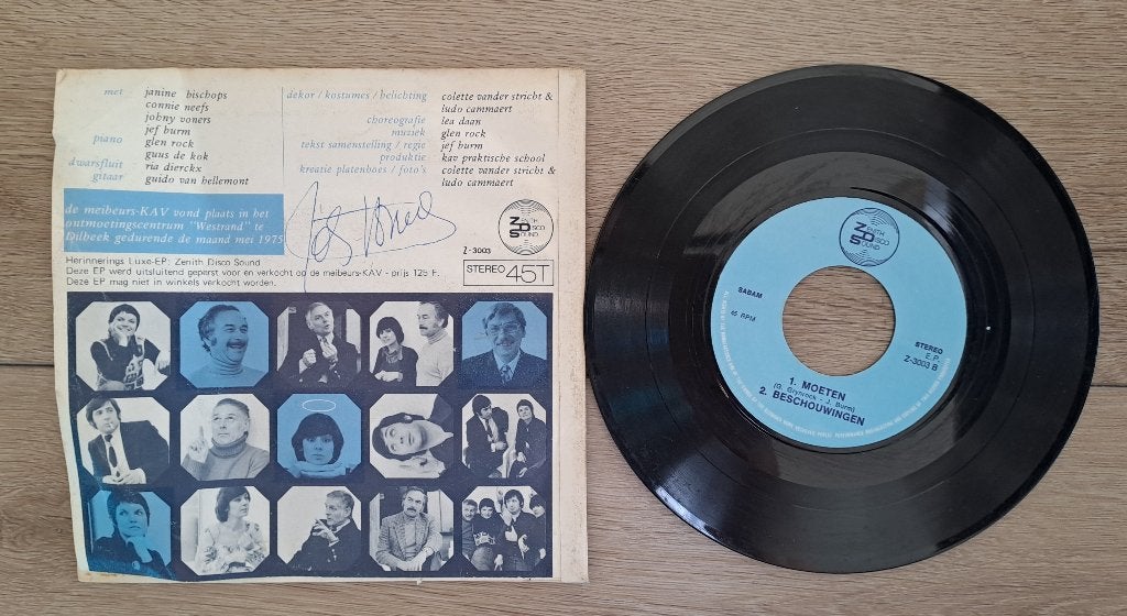GEHANDTEKEND vinyl single Meibeurskabaret De Vrouw is Wonder, Cd's en Dvd's, Gebruikt, 7 inch, Ophalen of Verzenden, EP