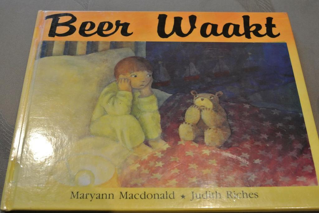 Beer waakt, Boeken, Ophalen of Verzenden